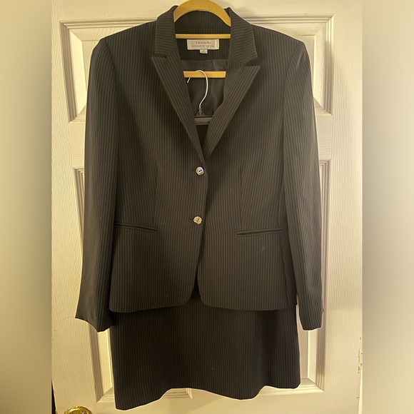 Tahari Navy Pinstripe Skirt Suit - Picture 4 of 5